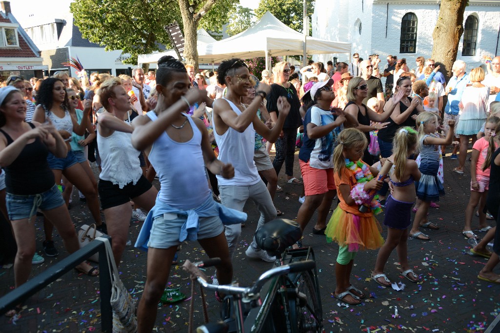 ../Images/Zomercarnaval Noordwijkerhout 2016 278.jpg